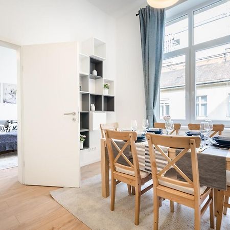 Bpr Blooming Design Home With A/C Budapest Esterno foto
