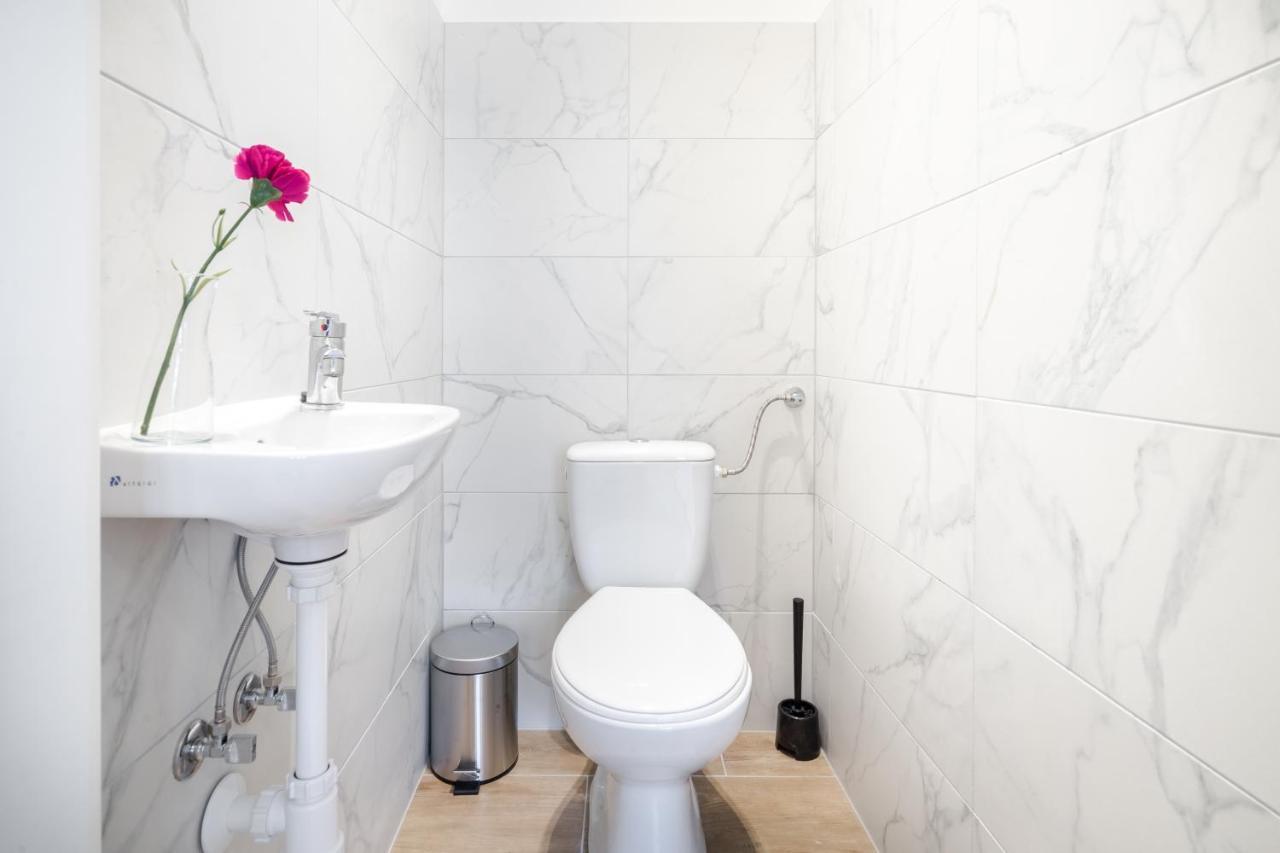 Bpr Blooming Design Home With A/C Budapest Esterno foto